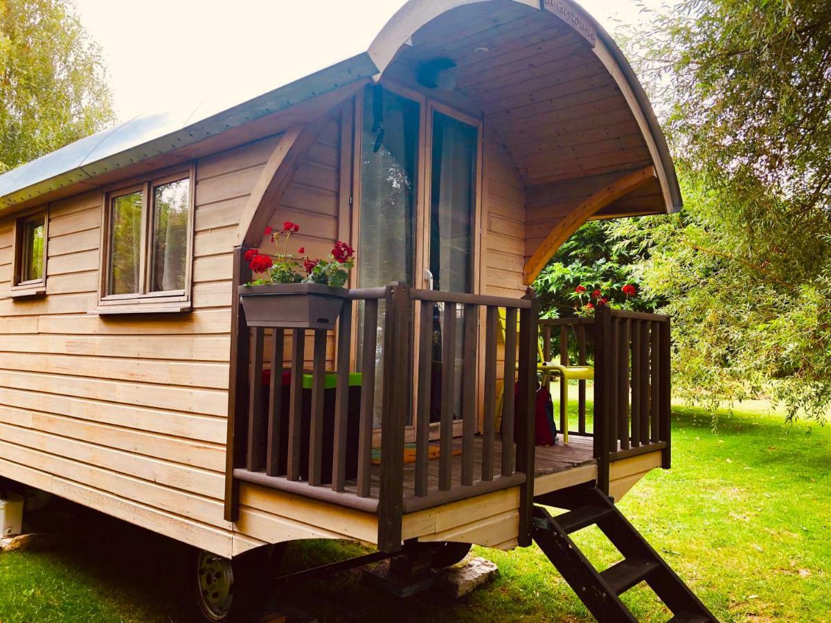 Millygite Chalet-On-Wheels By The River Bagian luar foto